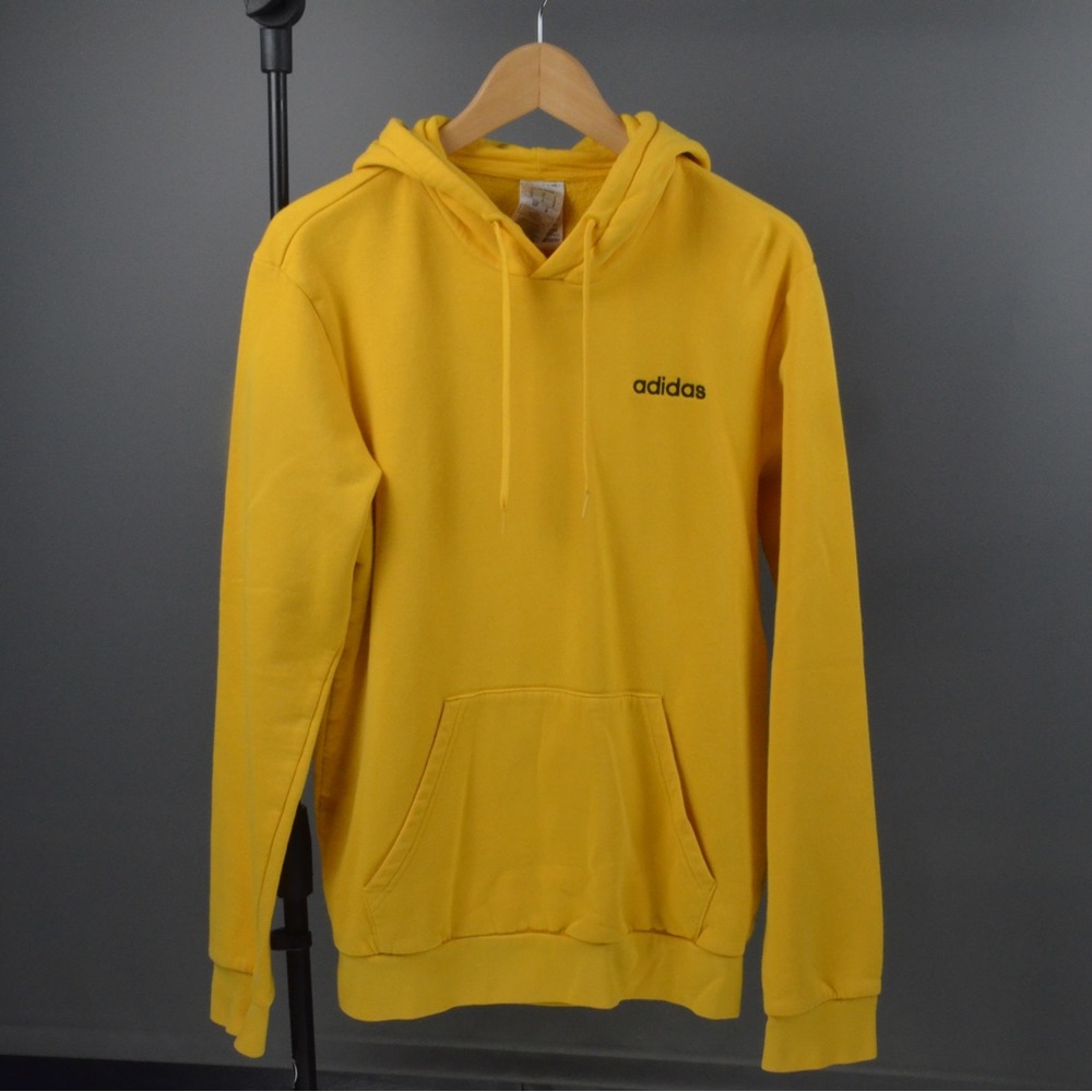 Gold / yellow Adidas sweatshirt